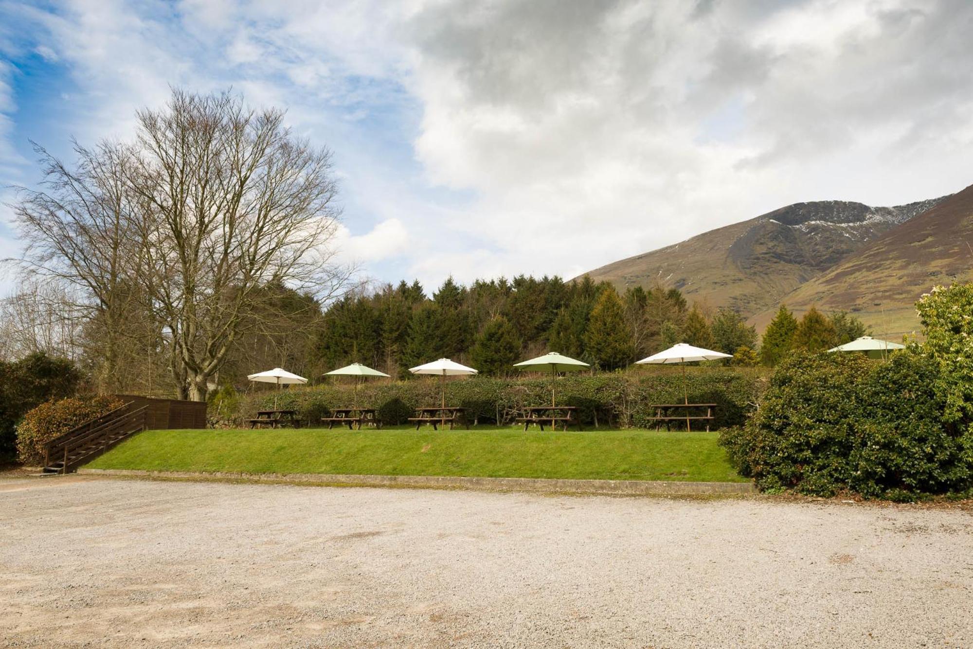 The Horse And Farrier Inn And The Salutation Inn Threlkeld Keswick Eksteriør billede