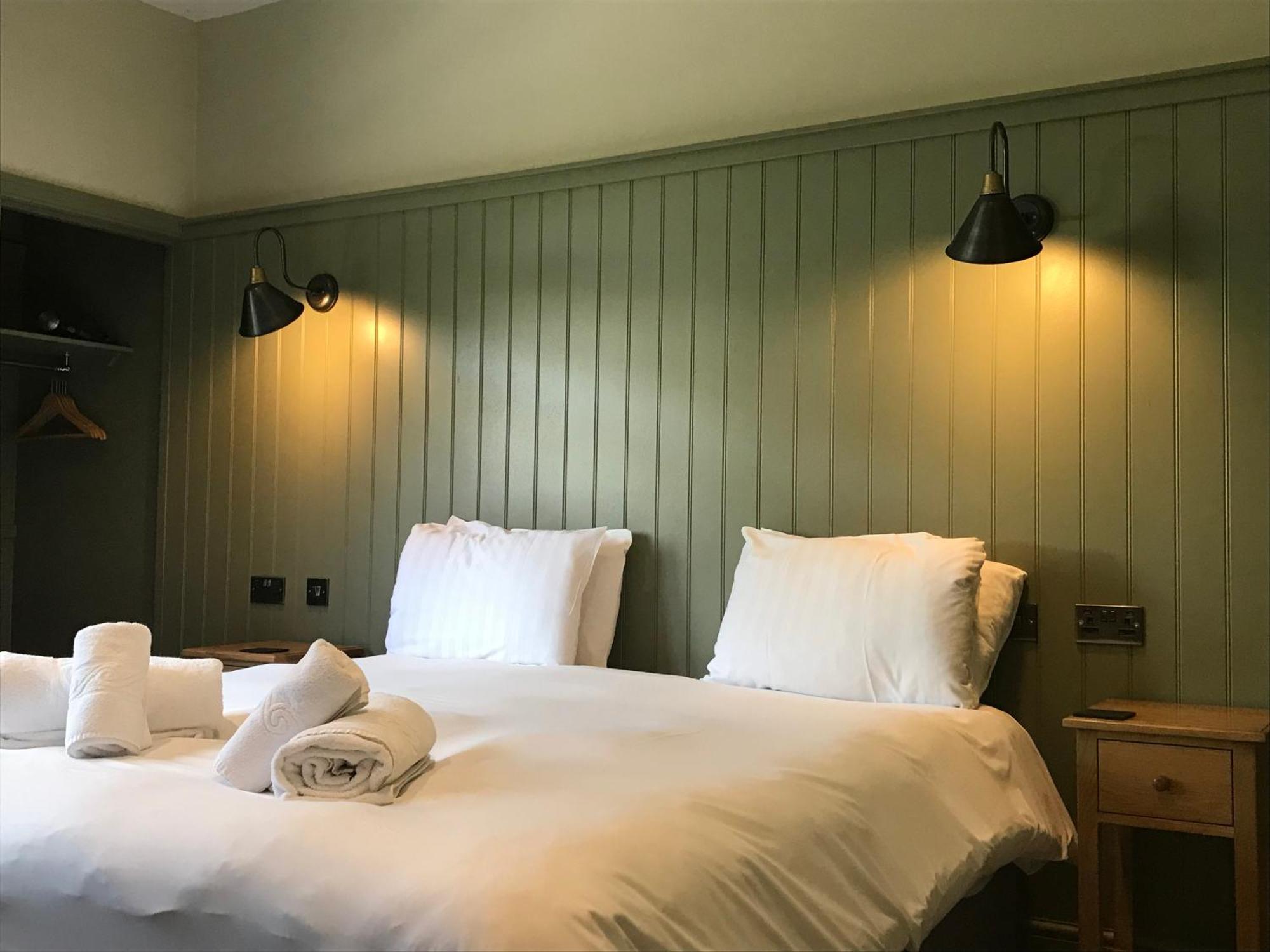 The Horse And Farrier Inn And The Salutation Inn Threlkeld Keswick Eksteriør billede