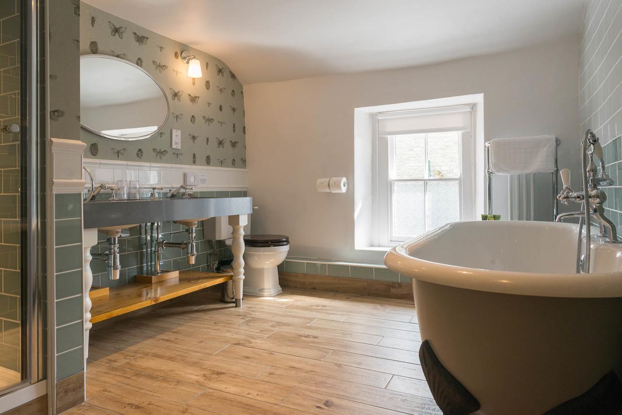 The Horse And Farrier Inn And The Salutation Inn Threlkeld Keswick Eksteriør billede
