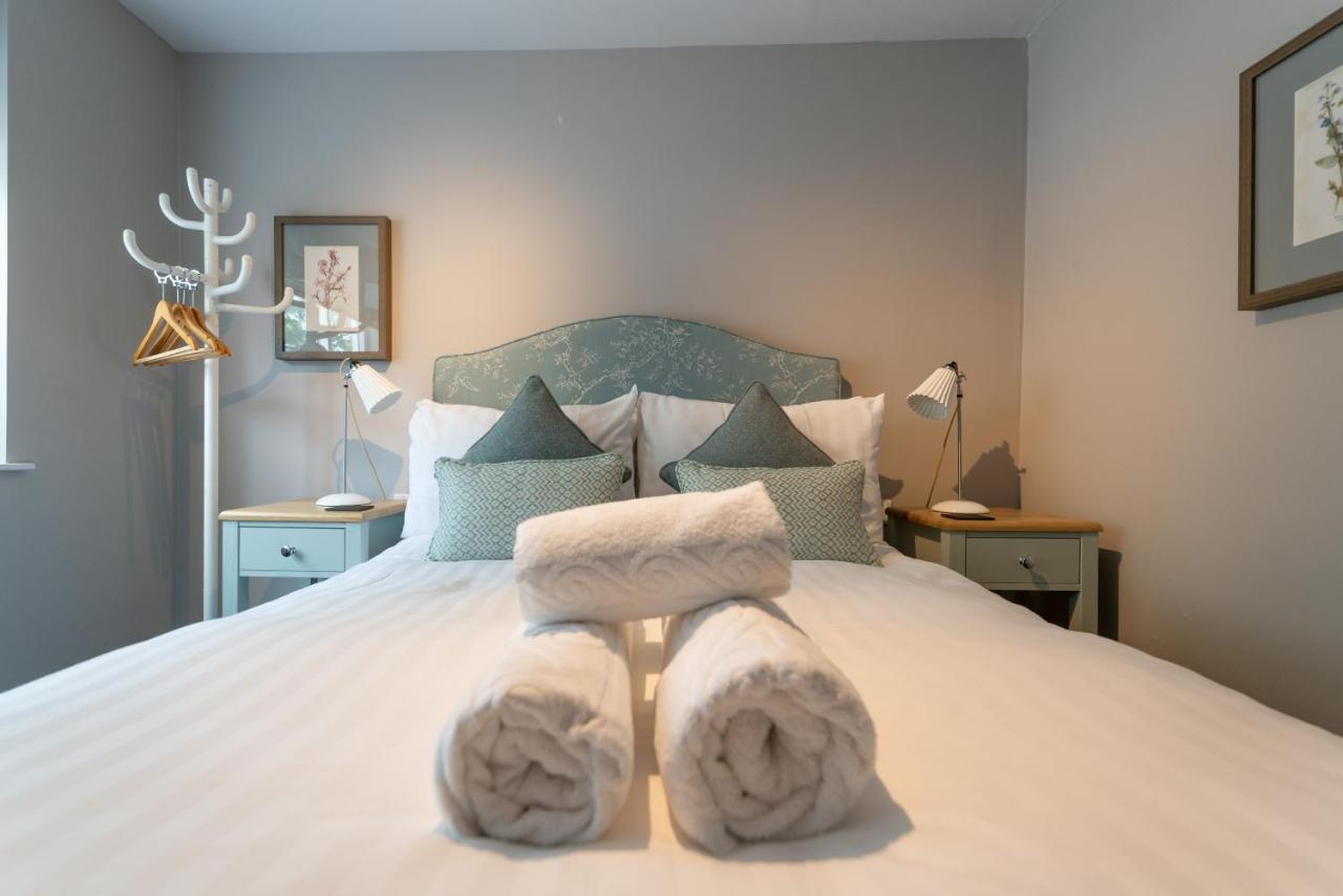 The Horse And Farrier Inn And The Salutation Inn Threlkeld Keswick Eksteriør billede